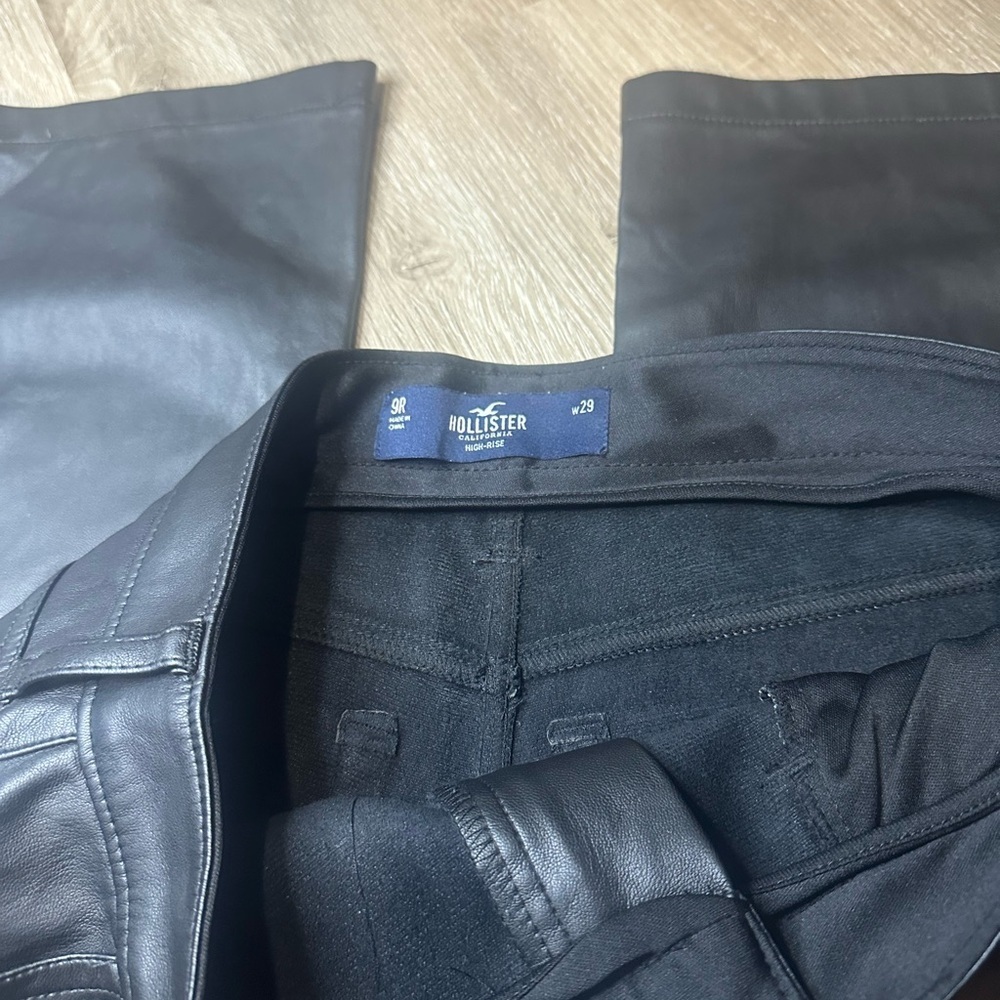 Hollister Women’s Black Faux Leather Pants size 9R ❤️🔥 - Picture 3 of 6